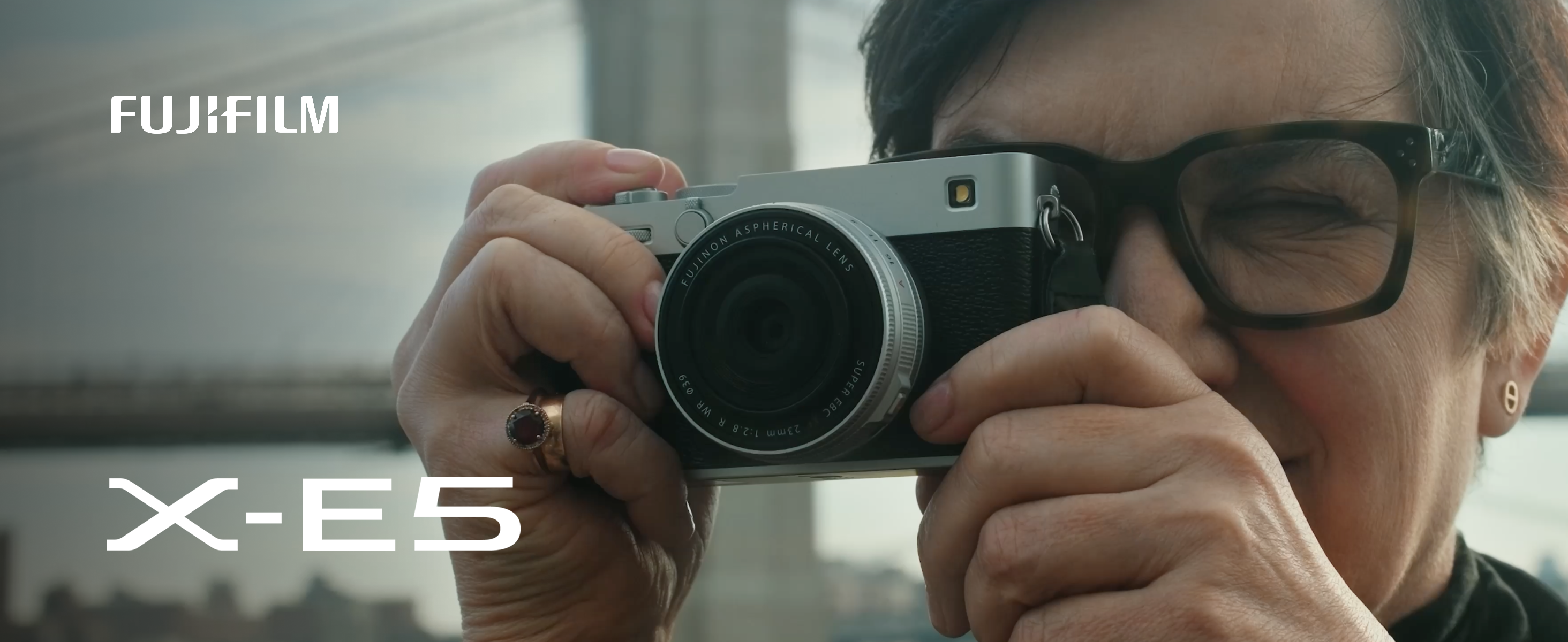 Amazon.com : FUJIFILM X-E5 Body, Silver : Electronics